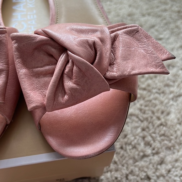 Michael Kors Willa slides shoes - Picture 4 of 10